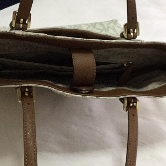 SOLD Michael Kors monogram MK - Picture 4 of 5